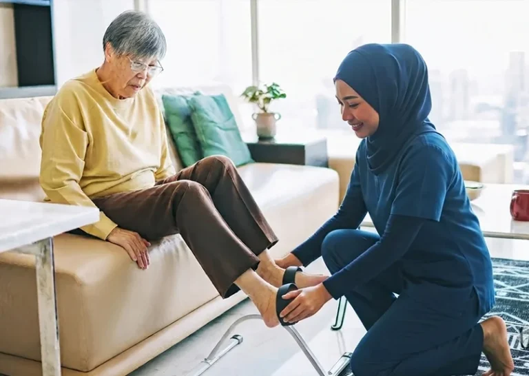 Physiotherapy lower limb and foot rehabilitation exercise with a professional therapist at RecovA Johor Malaysia